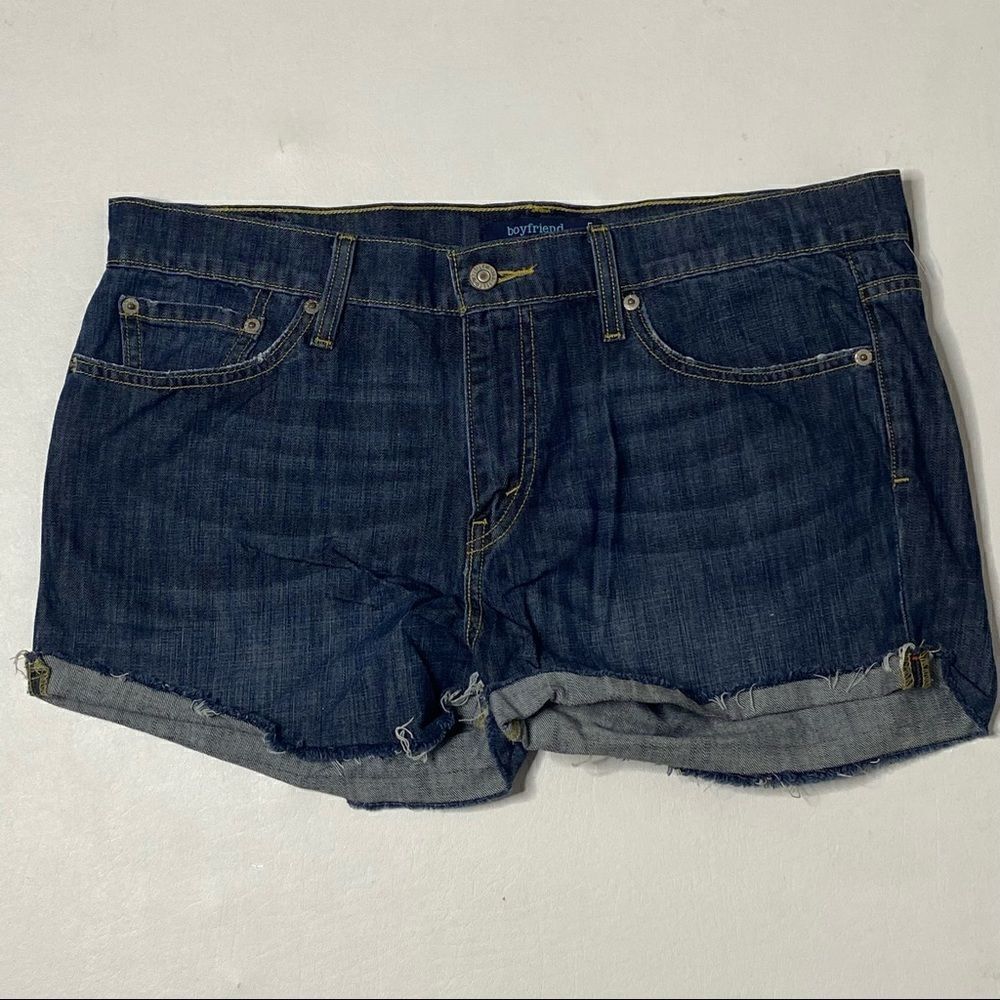 Levi’s | Raw Hem 513 Boyfriend Denim Shorts